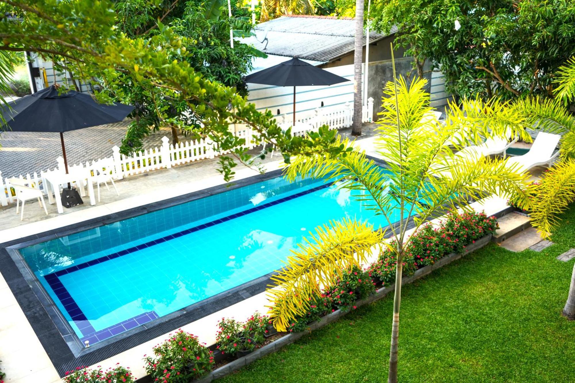 Wetland Resort Negombo Esterno foto