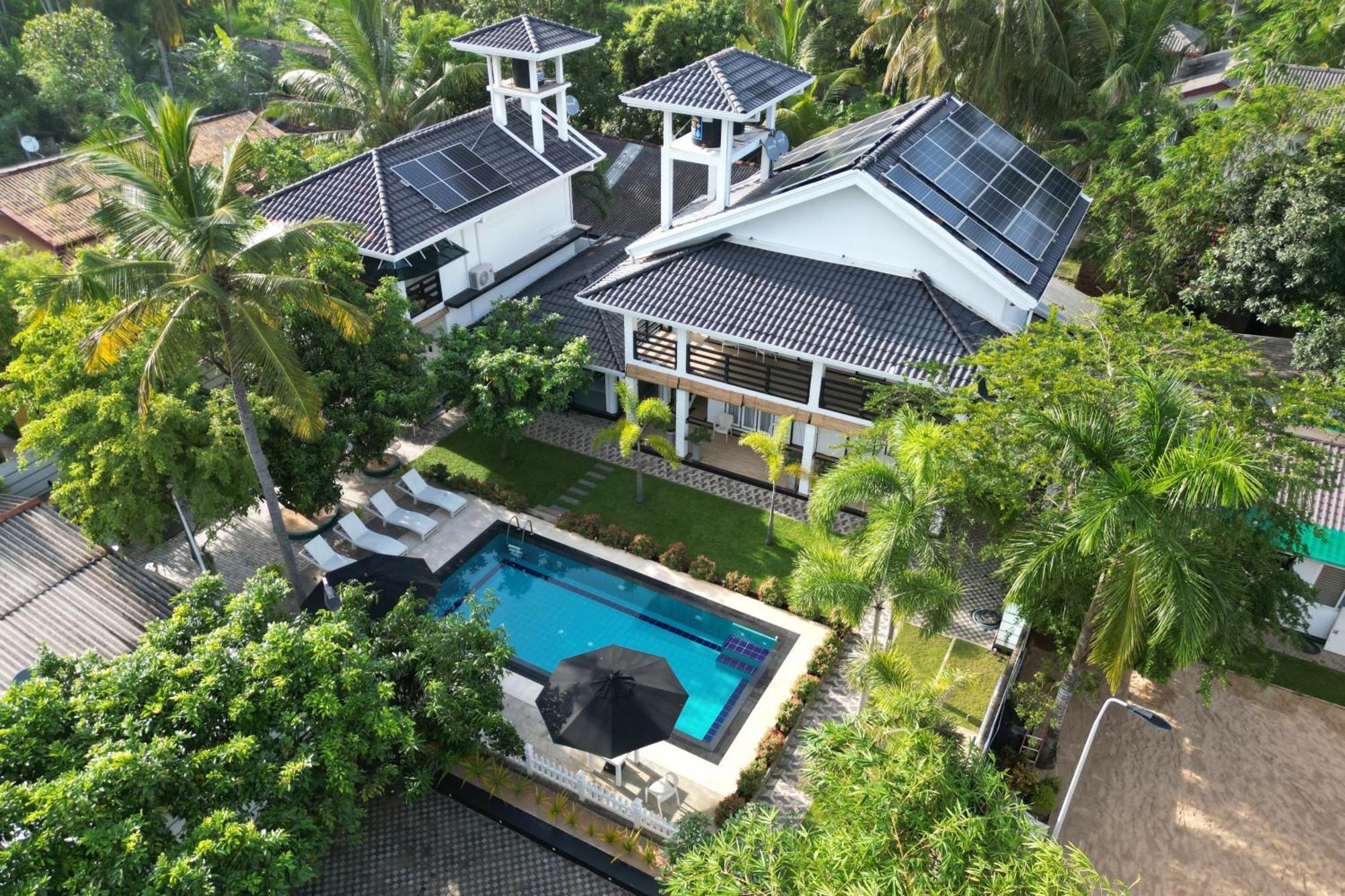 Wetland Resort Negombo Esterno foto