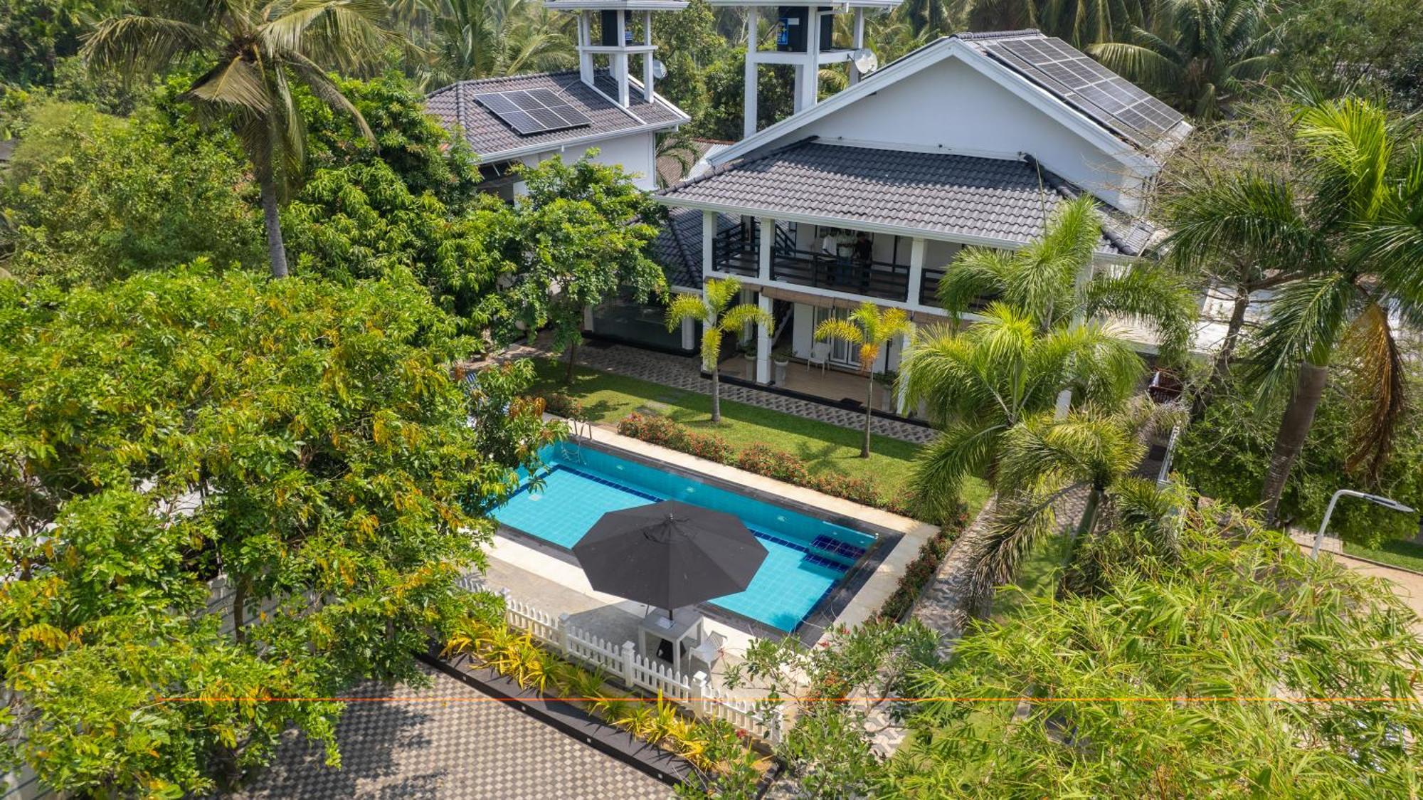 Wetland Resort Negombo Esterno foto